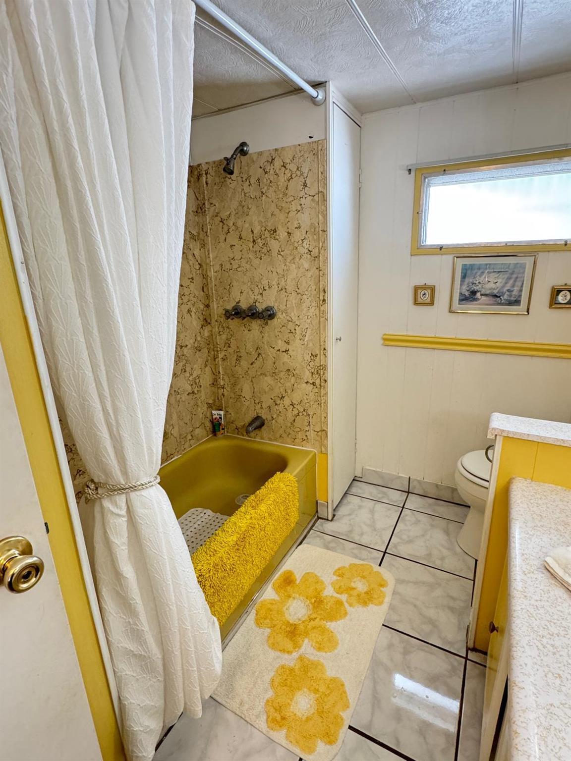 WOODBRIDGE MOBILE VILLAGE - Residential