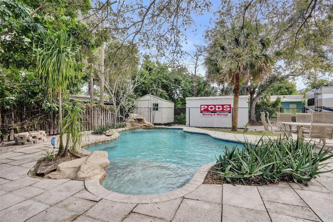 FLORAL HEIGHTS - Residential