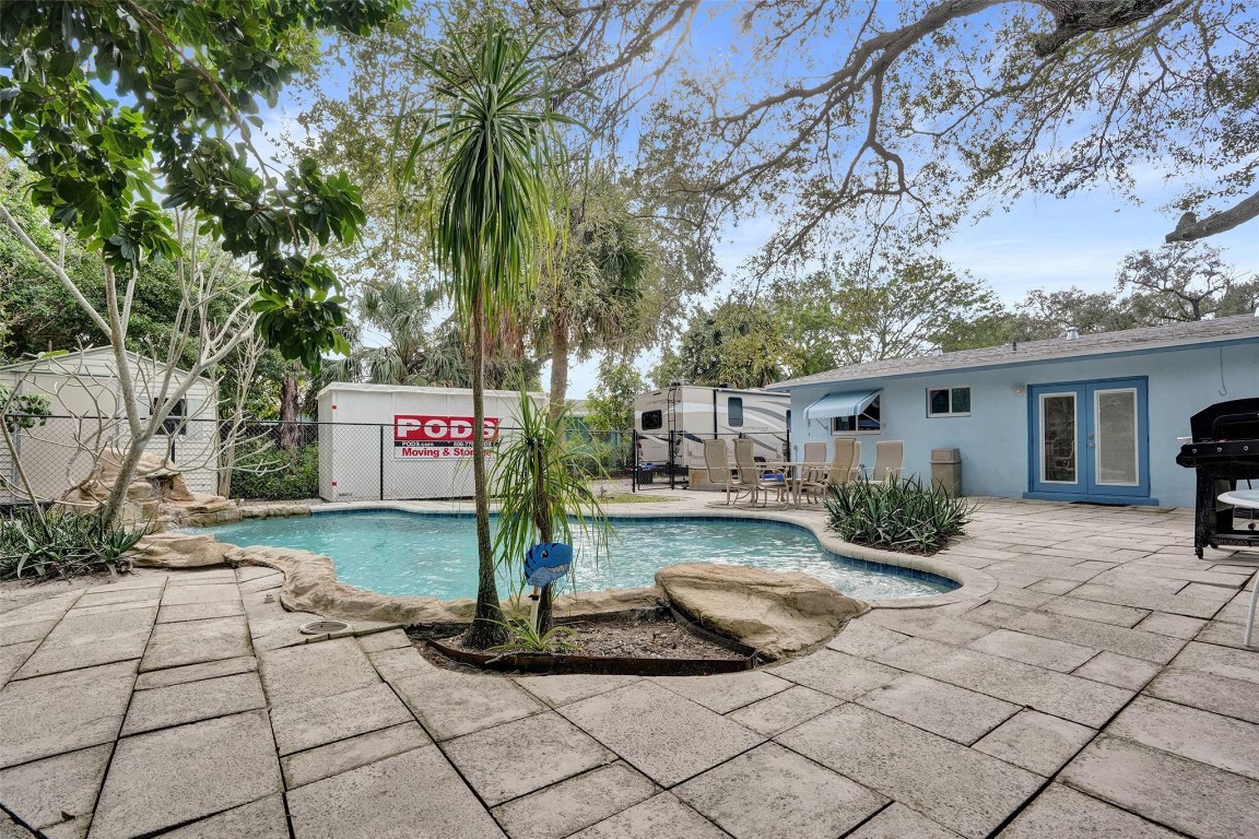 FLORAL HEIGHTS - Residential