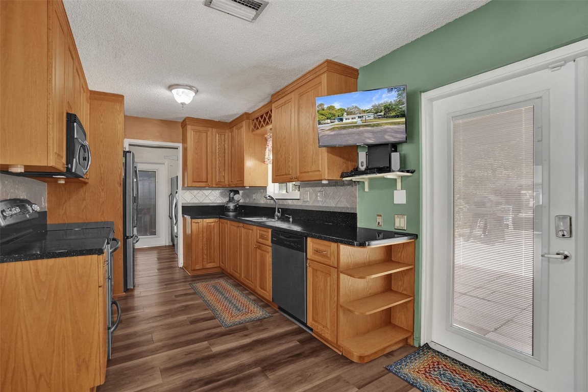 FLORAL HEIGHTS - Residential