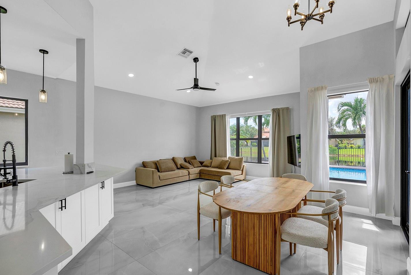 Parkland Isles - Residential Lease