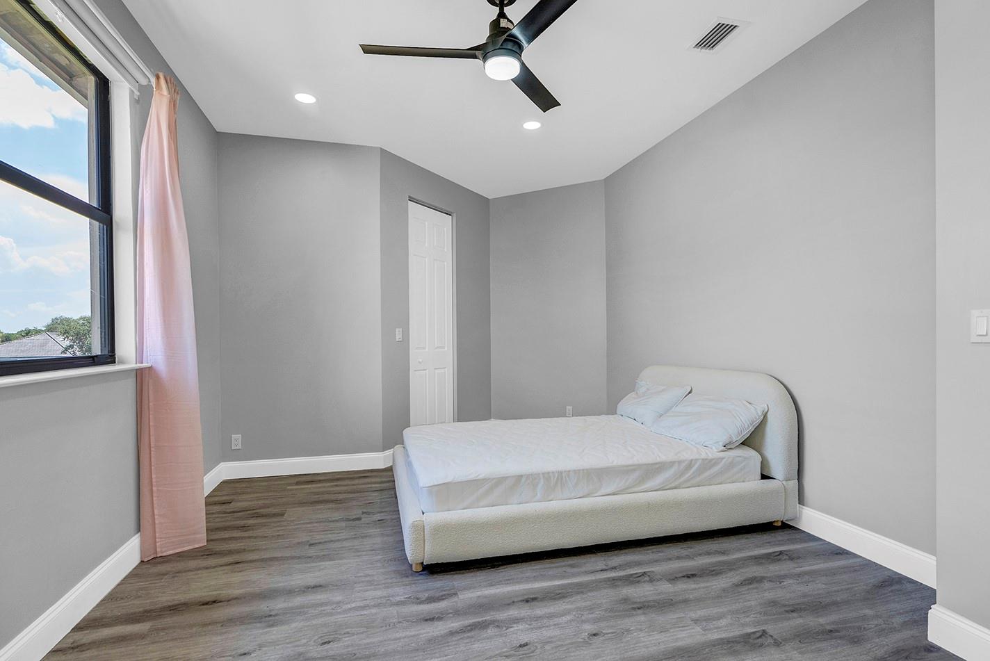 Parkland Isles - Residential Lease