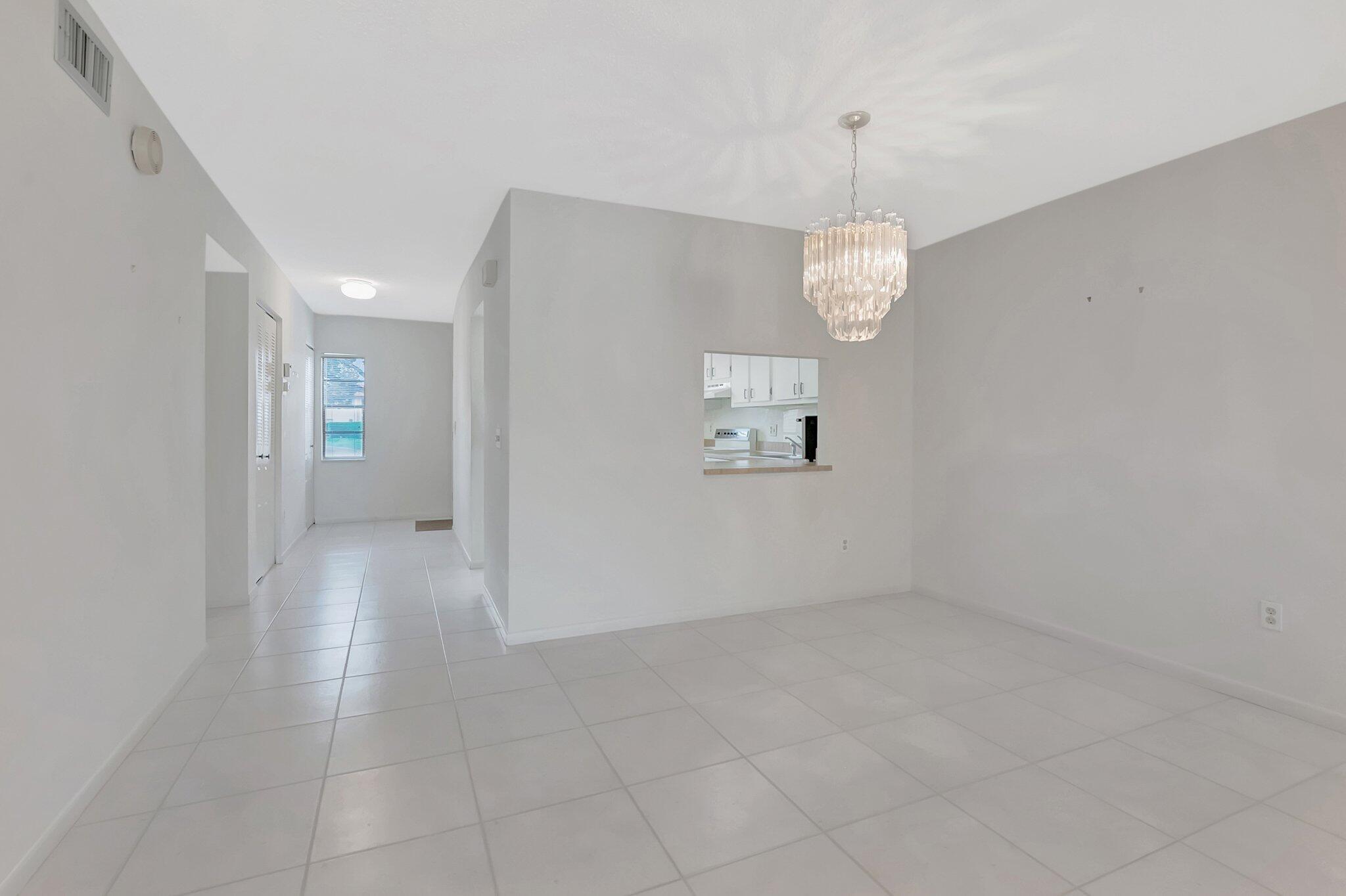 7956 Eastlake Drive E 16-E