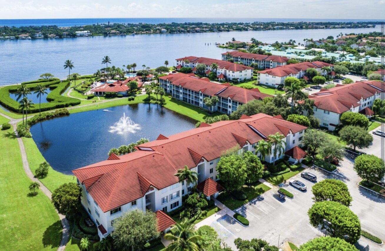 HALF MOON BAY CONDO - Residential