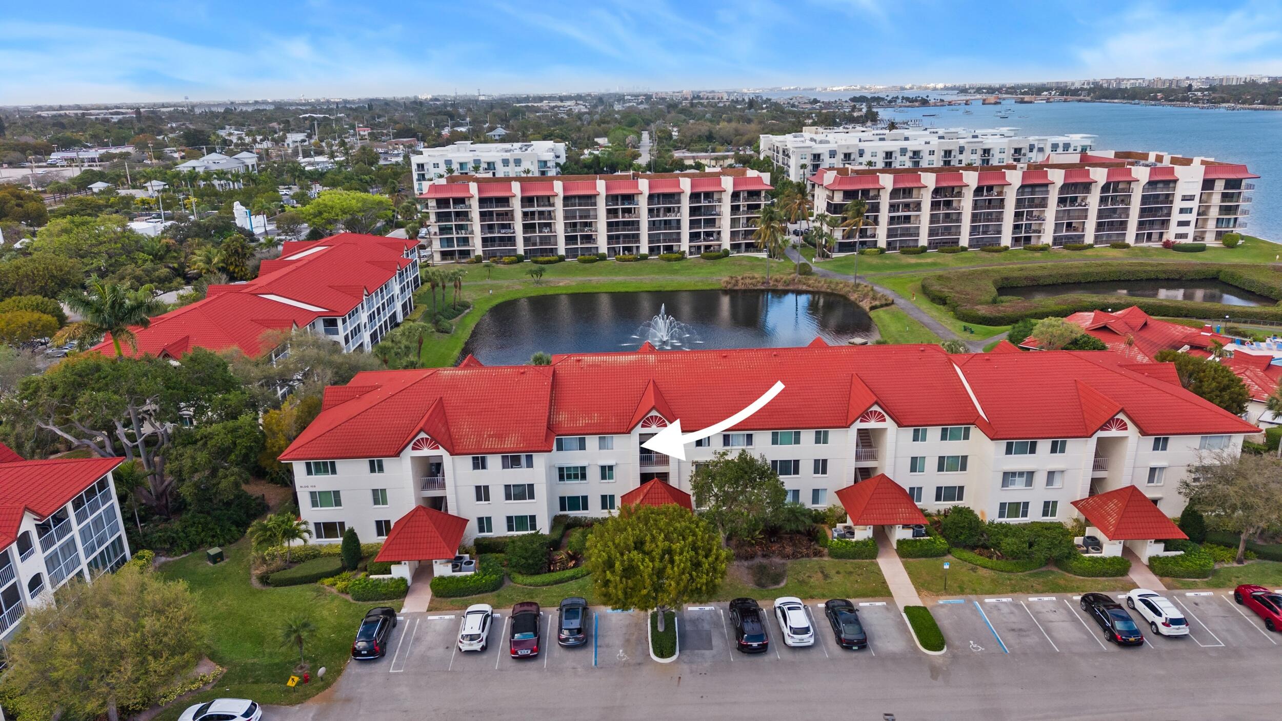 HALF MOON BAY CONDO - Residential