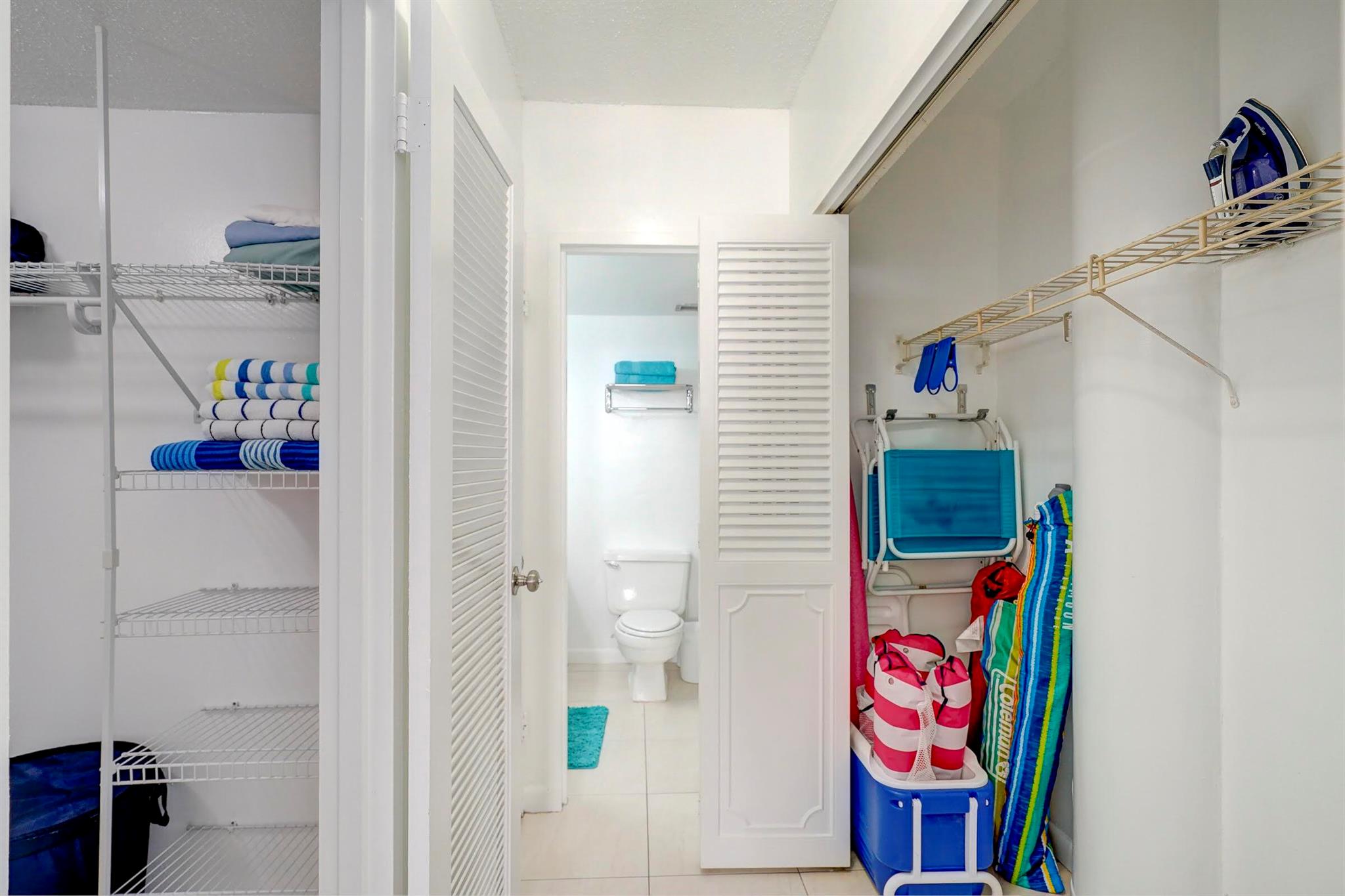 Hollywood, Florida 33019, United States, 1 Bedroom Bedrooms, ,2 BathroomsBathrooms,Residential,Active,209465