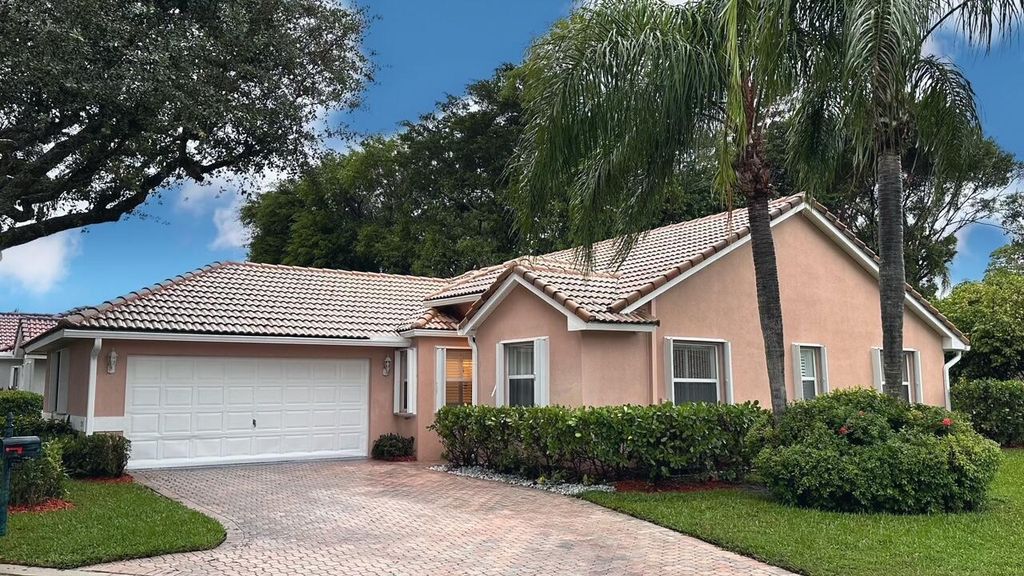 Photo of 5385 Grande Palm Circle, Delray Beach, FL 33484 (MLS # R10936558)