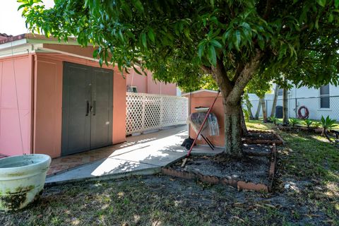 A home in Plantation