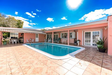 A home in Plantation