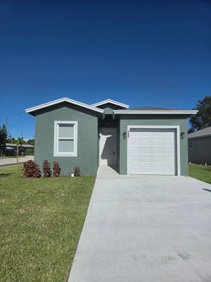 712 N 24TH N STREET, FORT PIERCE, FL 34950 - Image c01009e39f66b4b61e2cfe996e34bf99/4131022430