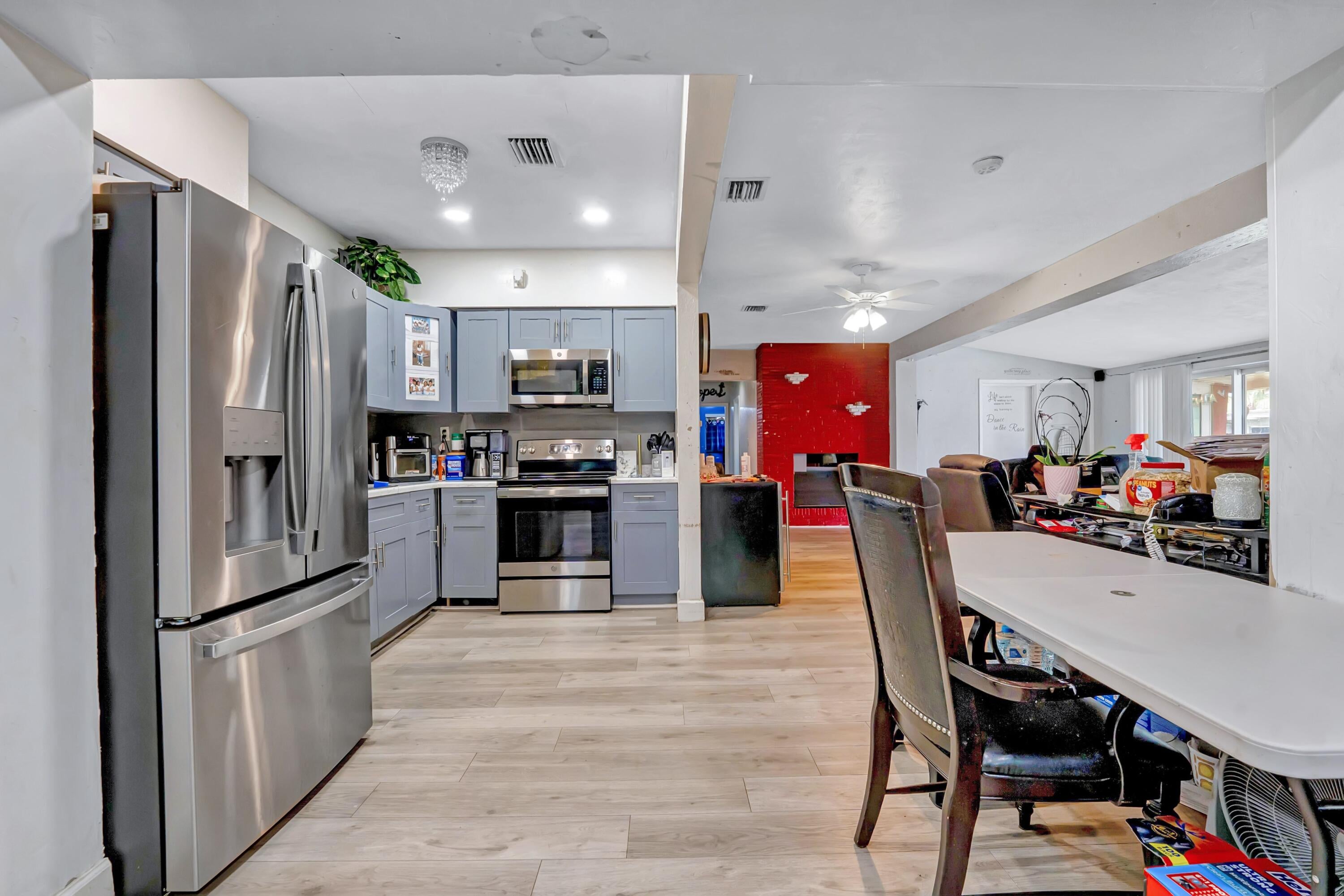 3250 E Glendale Boulevard, Fort Lauderdale FL 33312