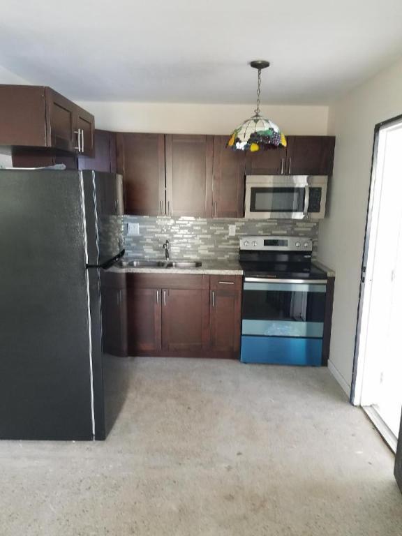 NORTH LAKE WORTH - Residential