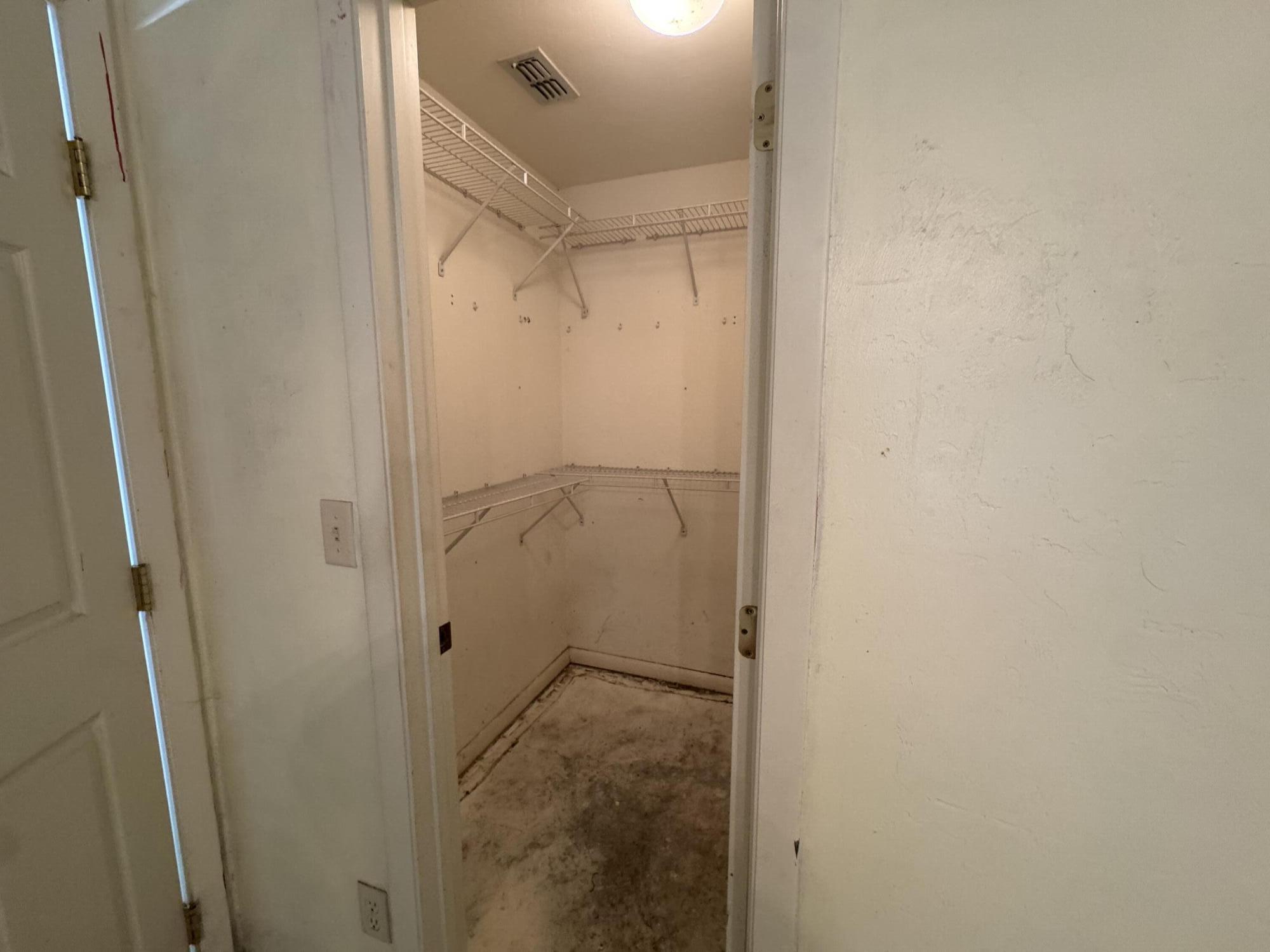 SILVER SPRINGS SHORES UNIT 18 - Residential
