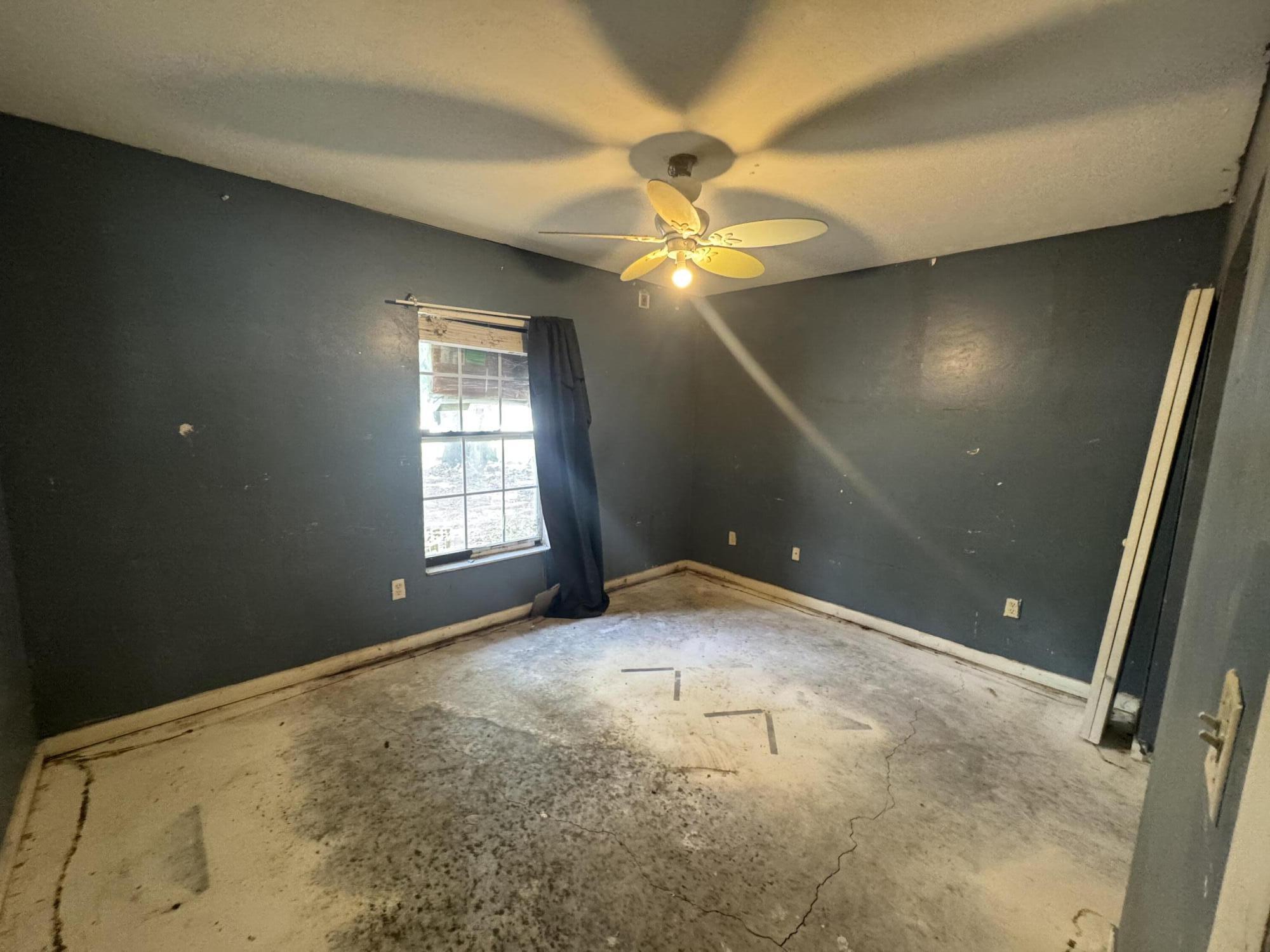 SILVER SPRINGS SHORES UNIT 18 - Residential