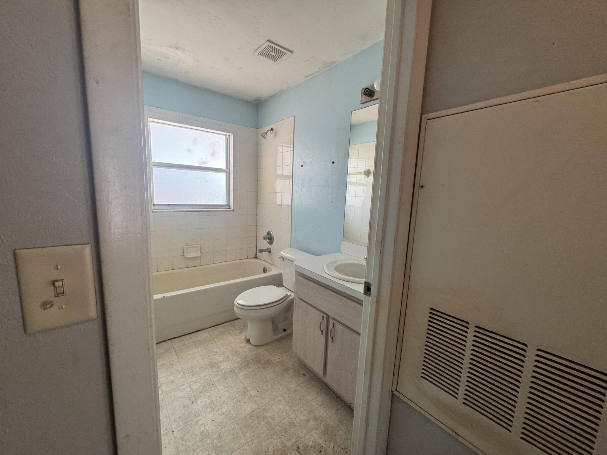 SILVER SPRINGS SHORES UNIT 18 - Residential