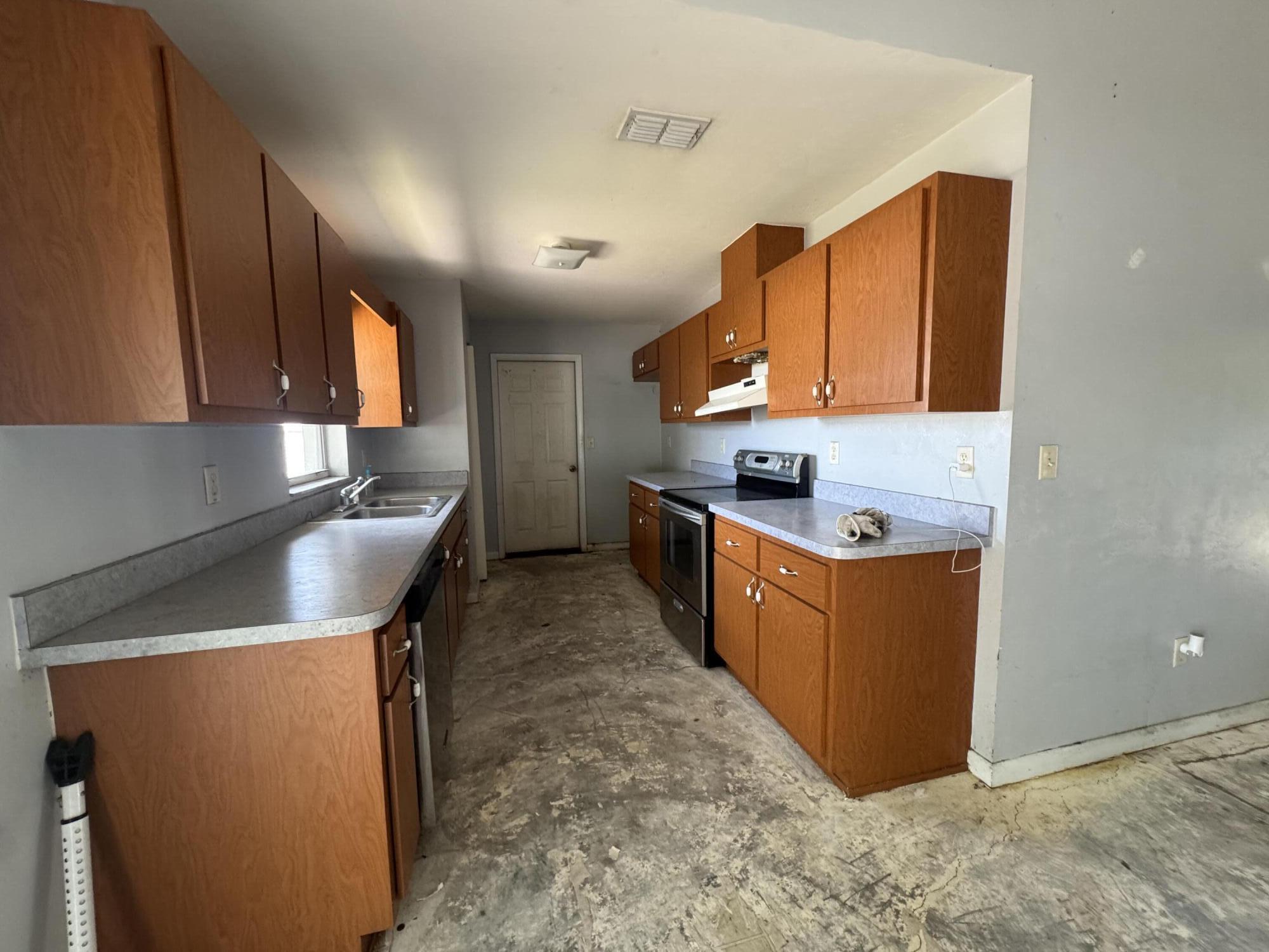 SILVER SPRINGS SHORES UNIT 18 - Residential