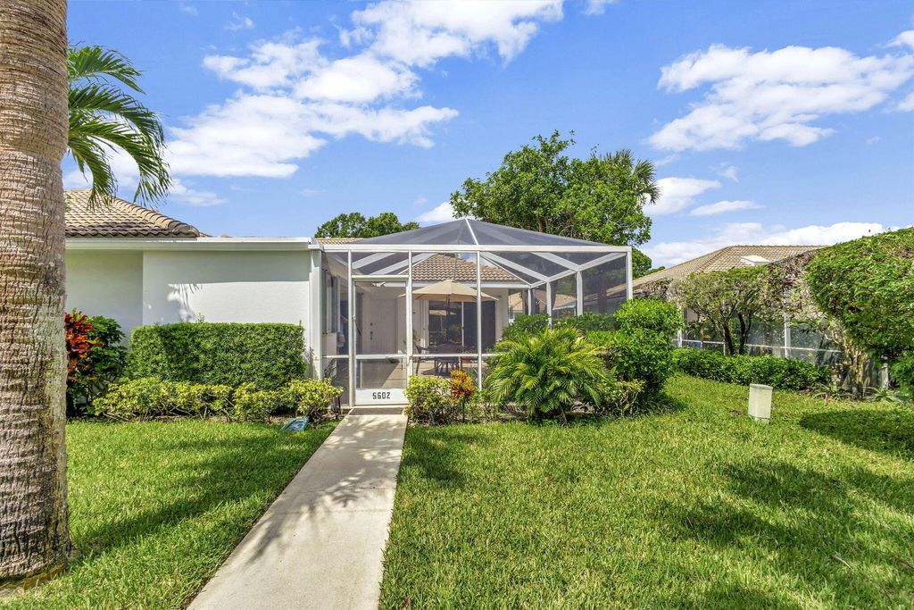 Photo of 5602 Red Oak Court, Palm Beach Gardens, FL 33410 (MLS # R11017777)