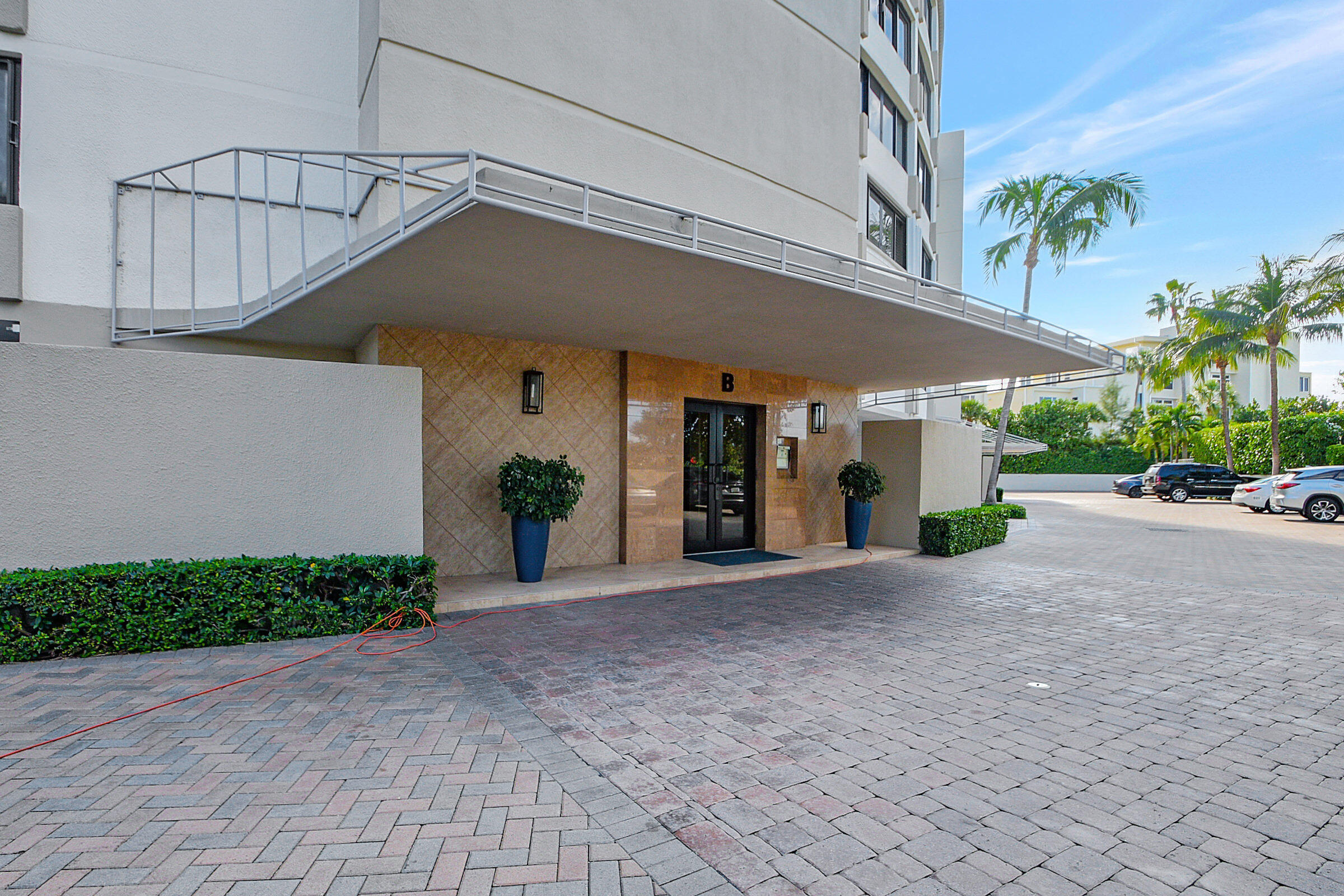 INLET PLAZA CONDO - Residential