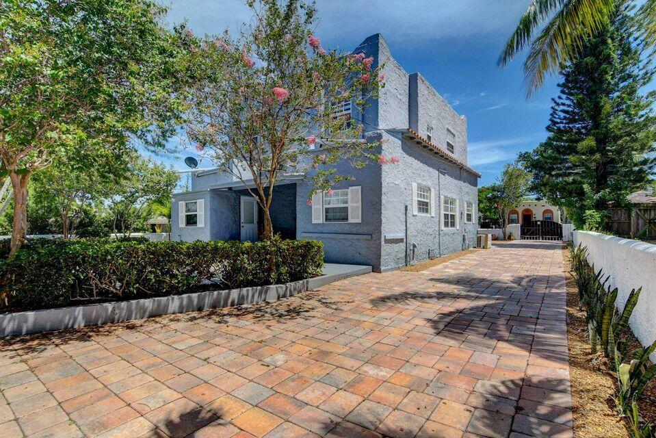 BOYNTON HEIGHTS - Residential Income