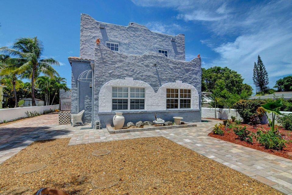 BOYNTON HEIGHTS - Residential Income