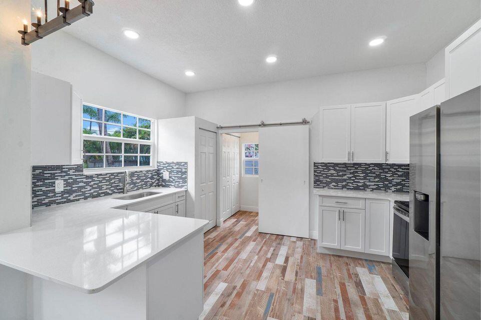 BOYNTON HEIGHTS - Residential Income