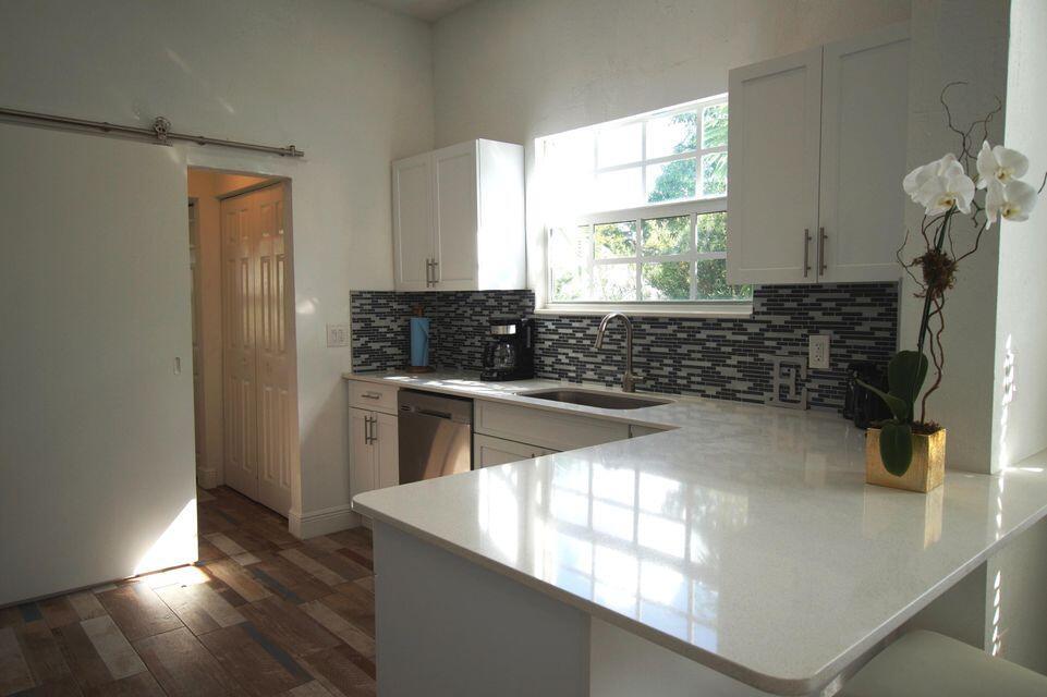 BOYNTON HEIGHTS - Residential Income