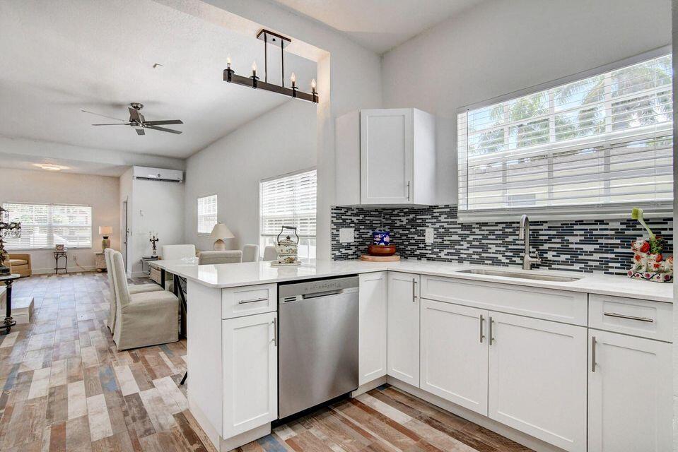 BOYNTON HEIGHTS - Residential Income