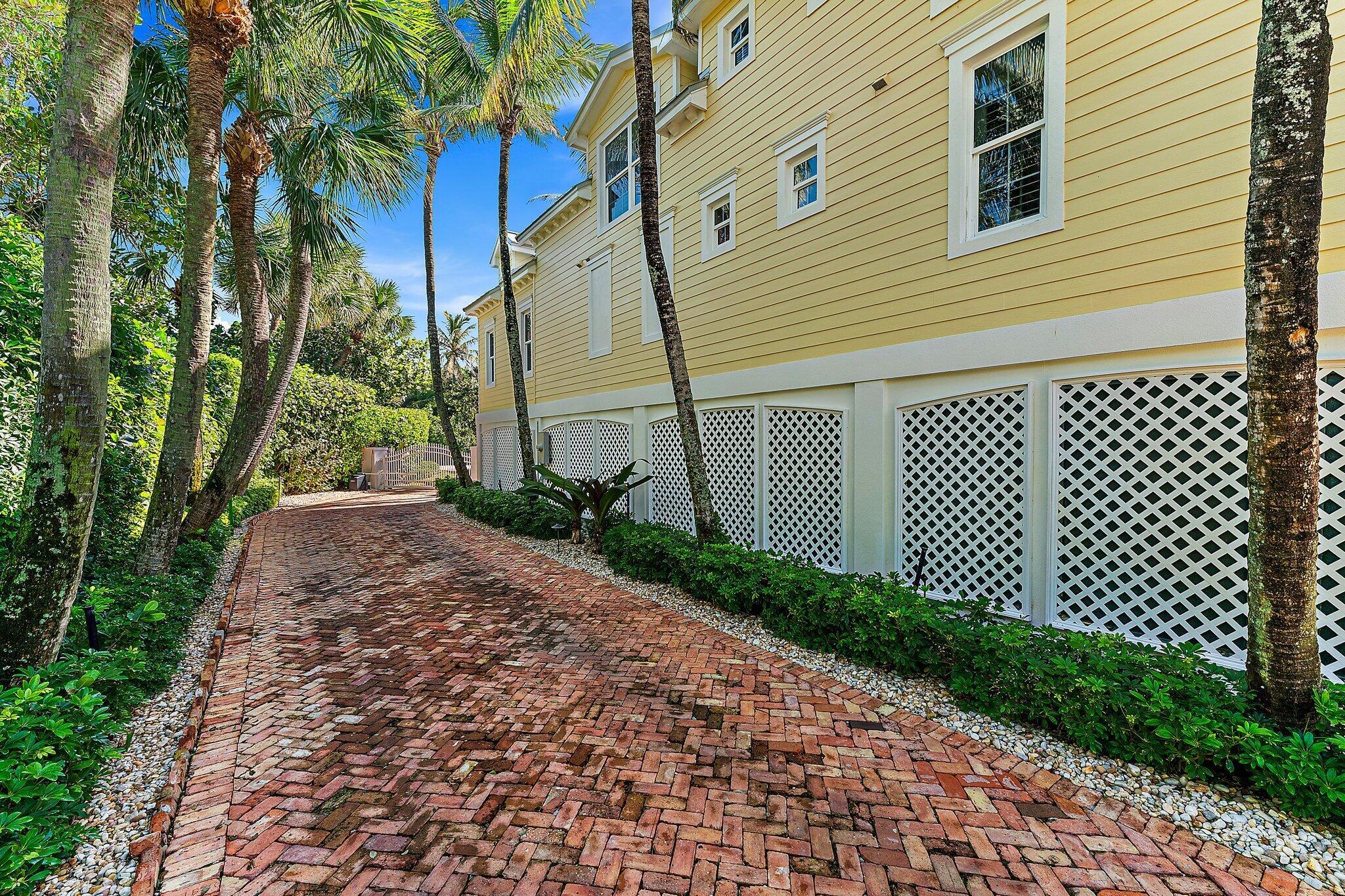 JUPITER ISLAND - Residential