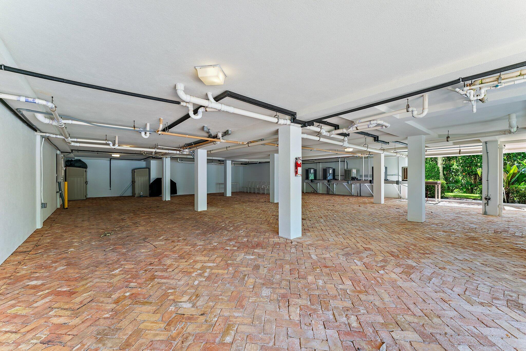 JUPITER ISLAND - Residential