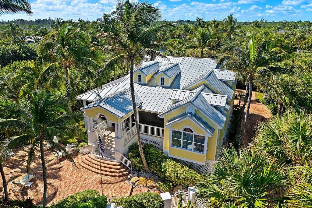 Photo of 134 N Beach Road, Hobe Sound, FL 33455 (MLS # R11035176)