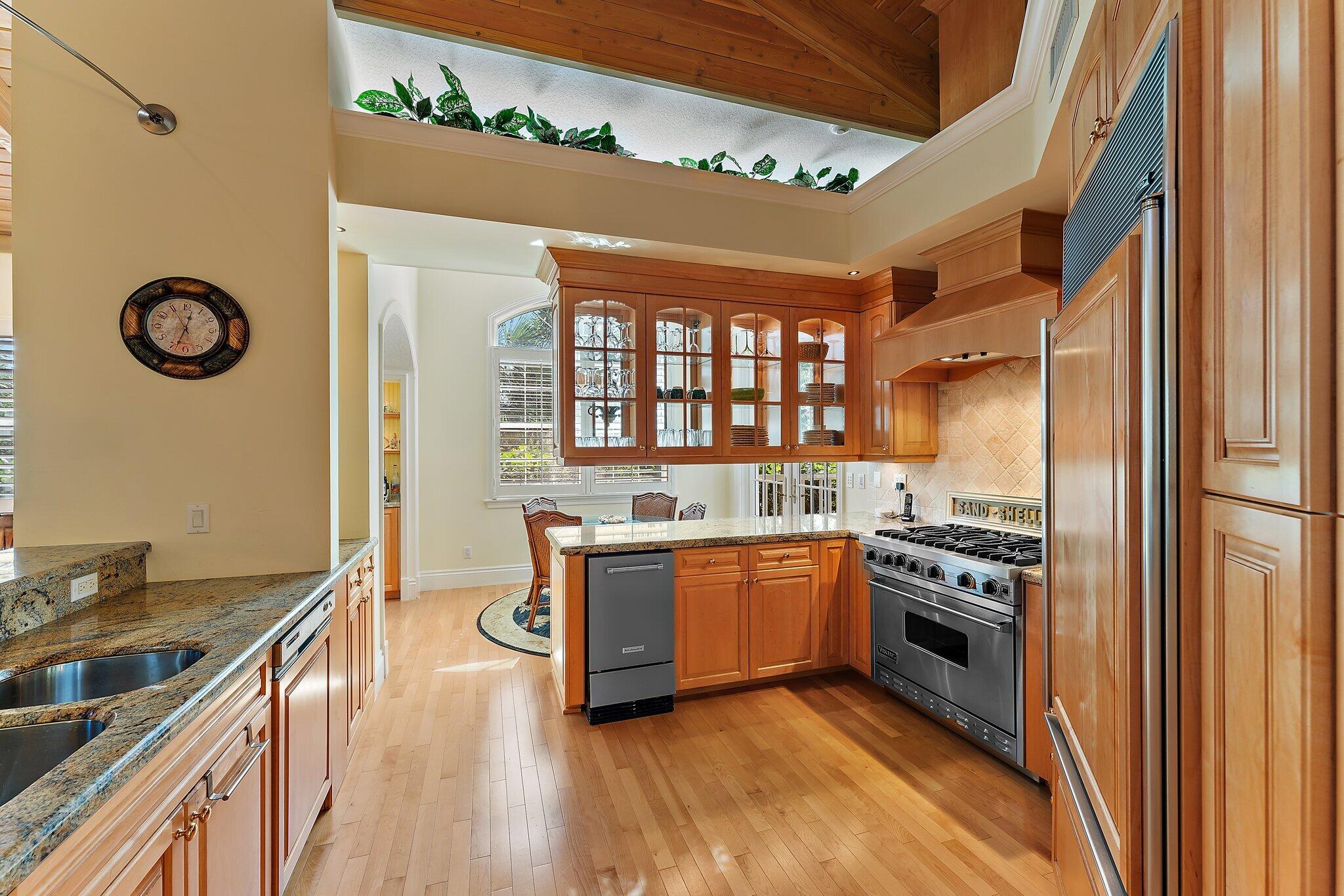 JUPITER ISLAND - Residential