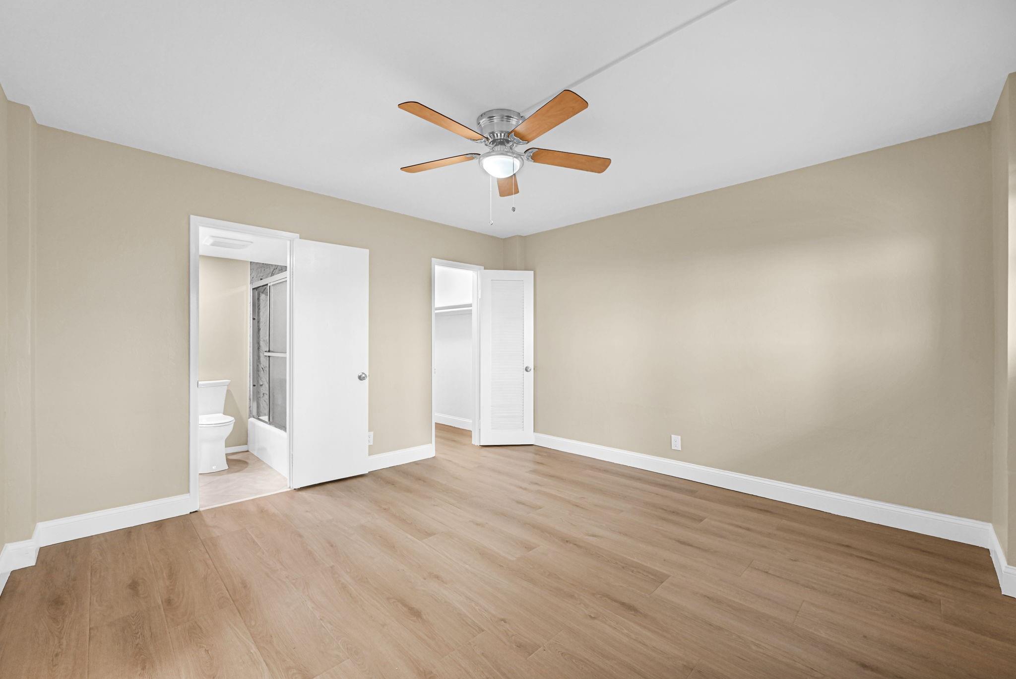 Hillsboro Colonnade Condo - Residential Lease