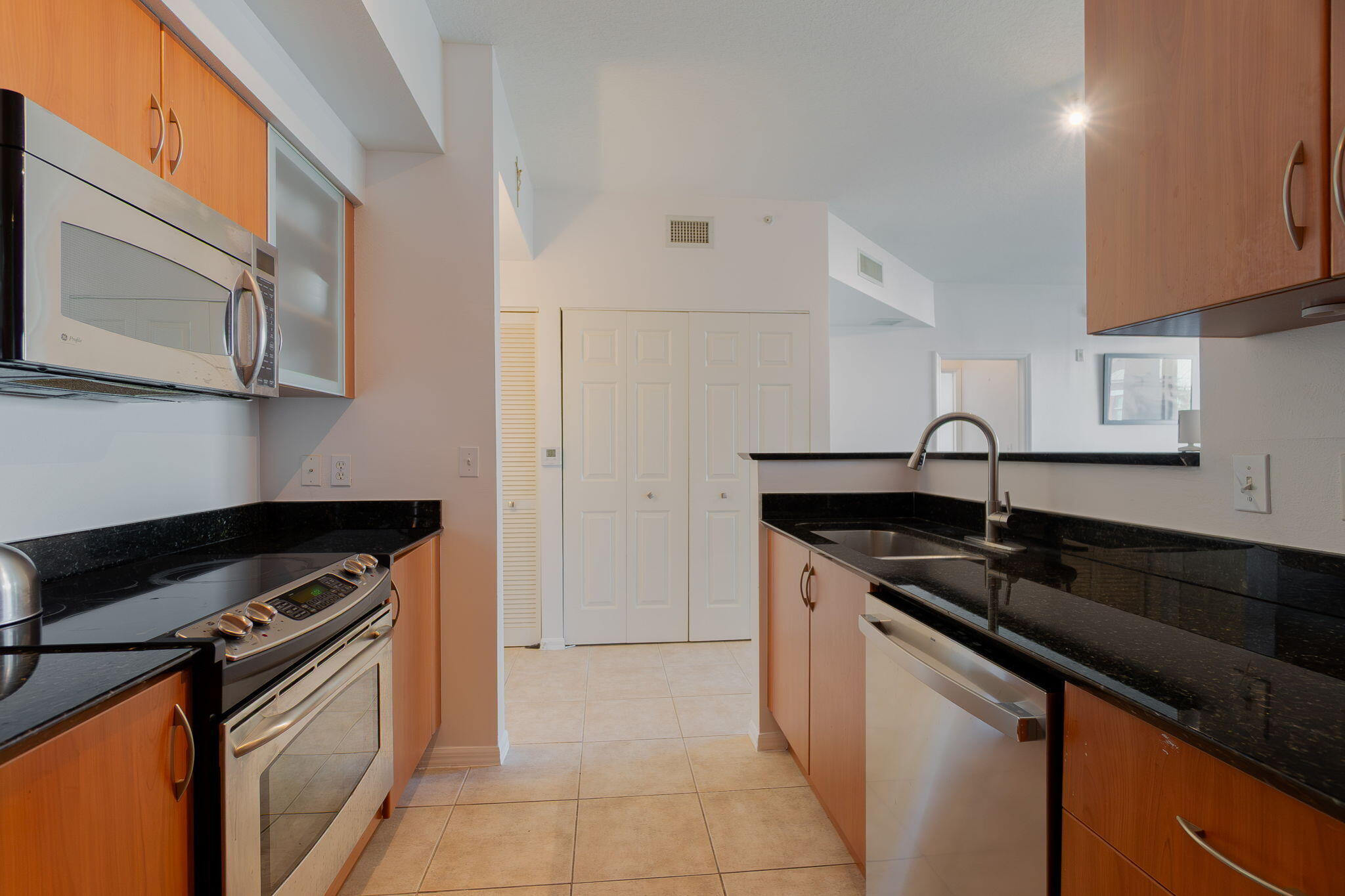 MOORINGS AT LANTANA CONDO 2 - Residential