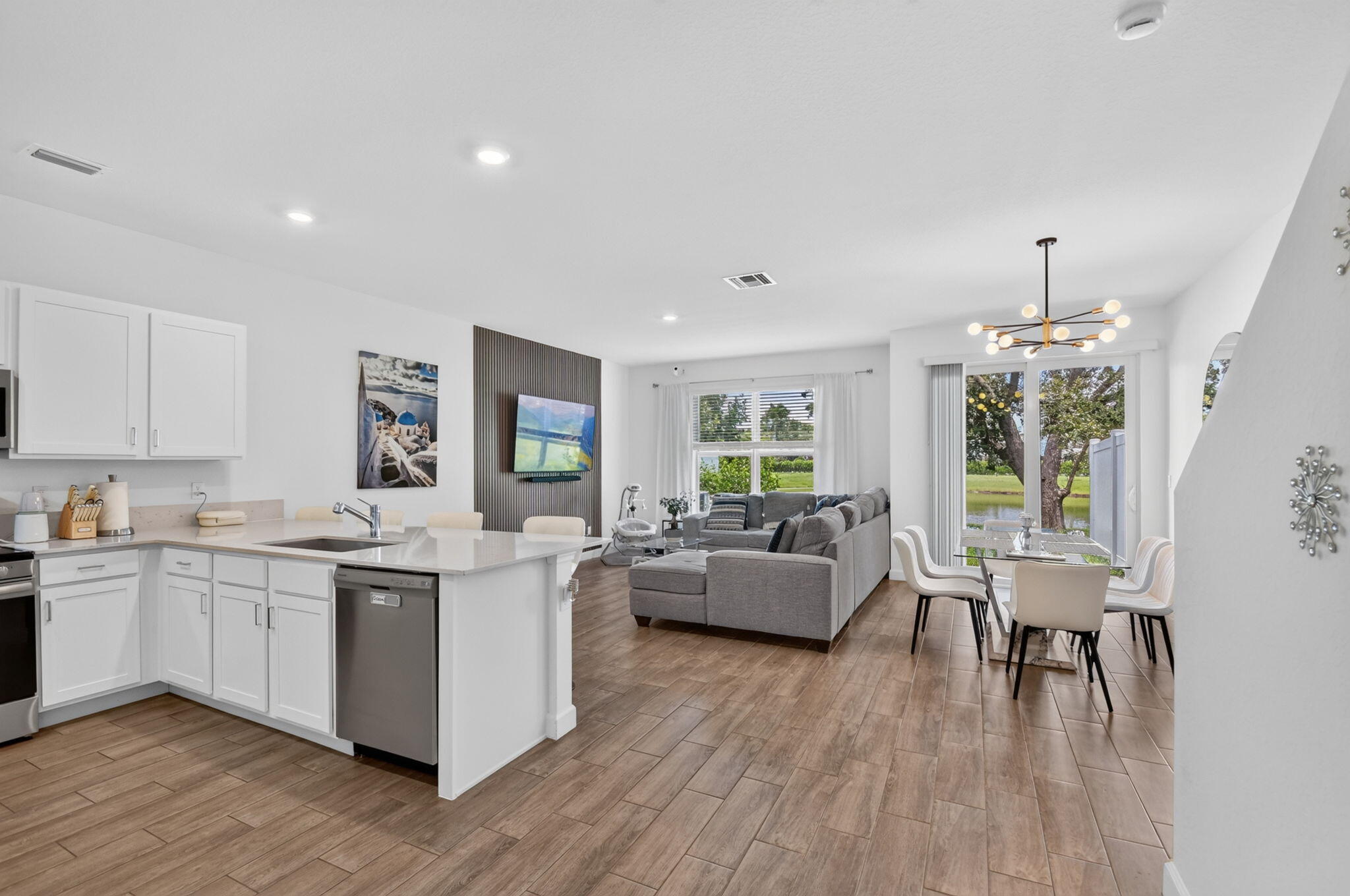 Properties 4336 POND LILY Lane