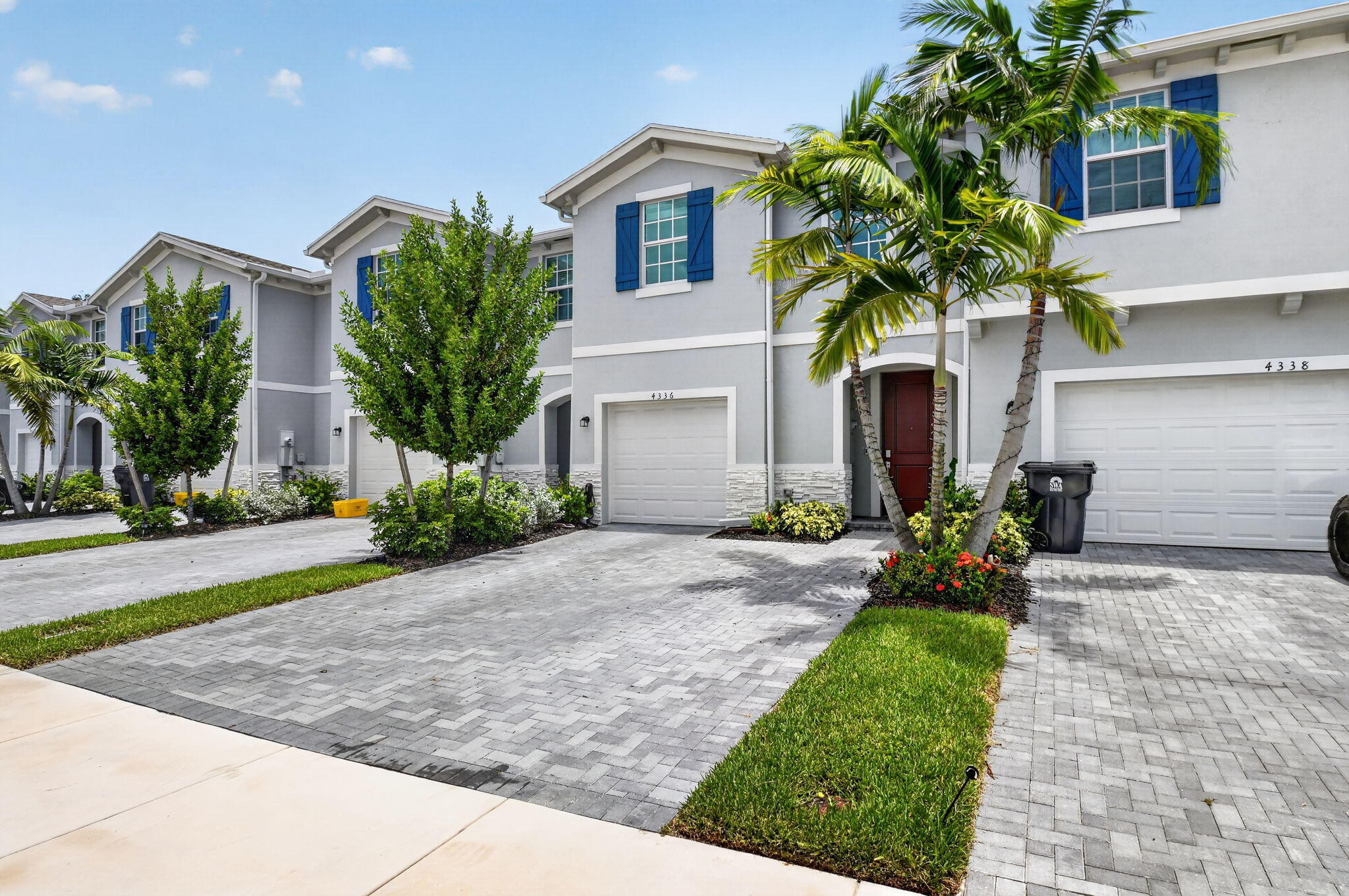 Properties 4336 POND LILY Lane