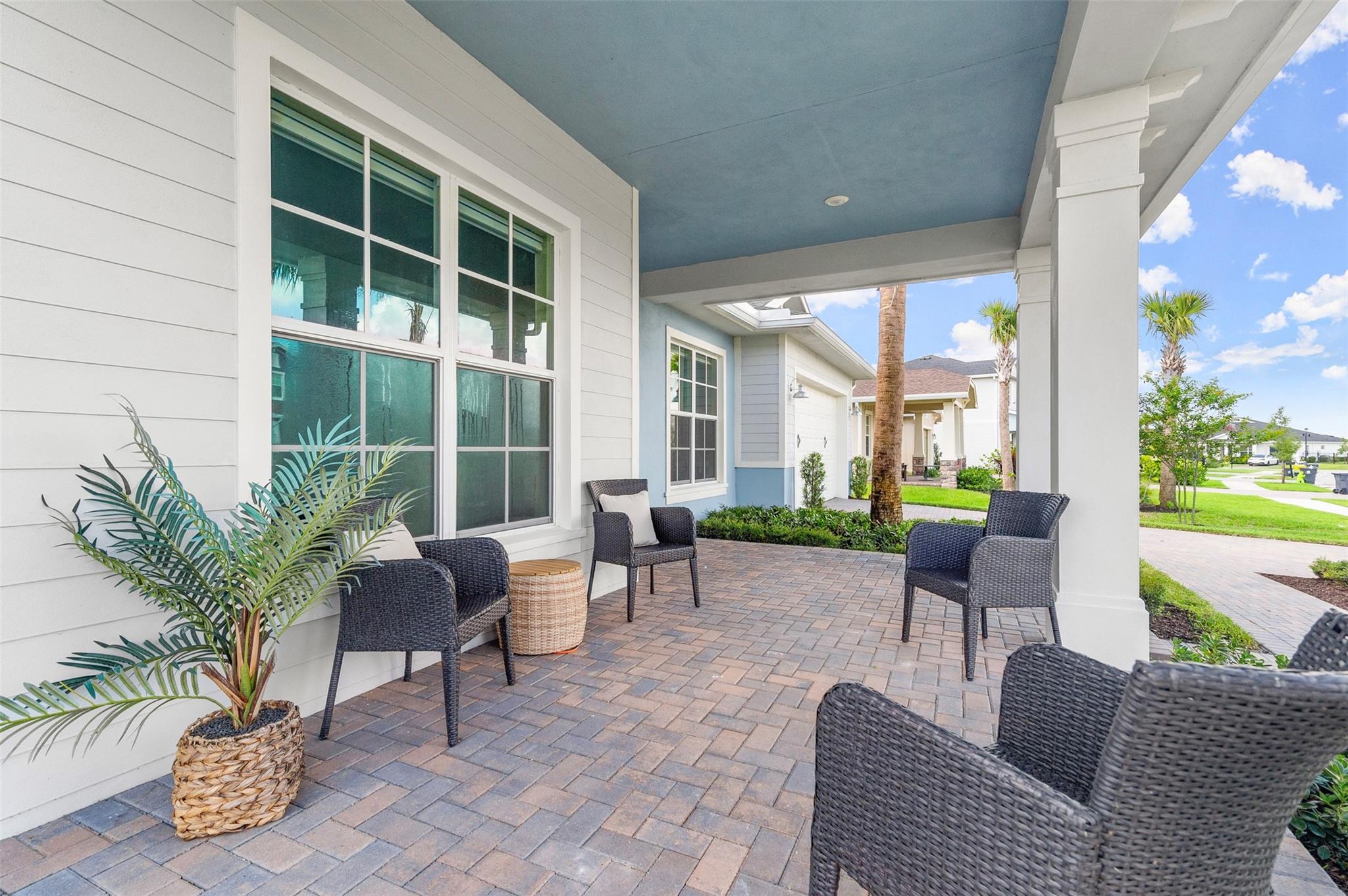 980 Castaway Ct