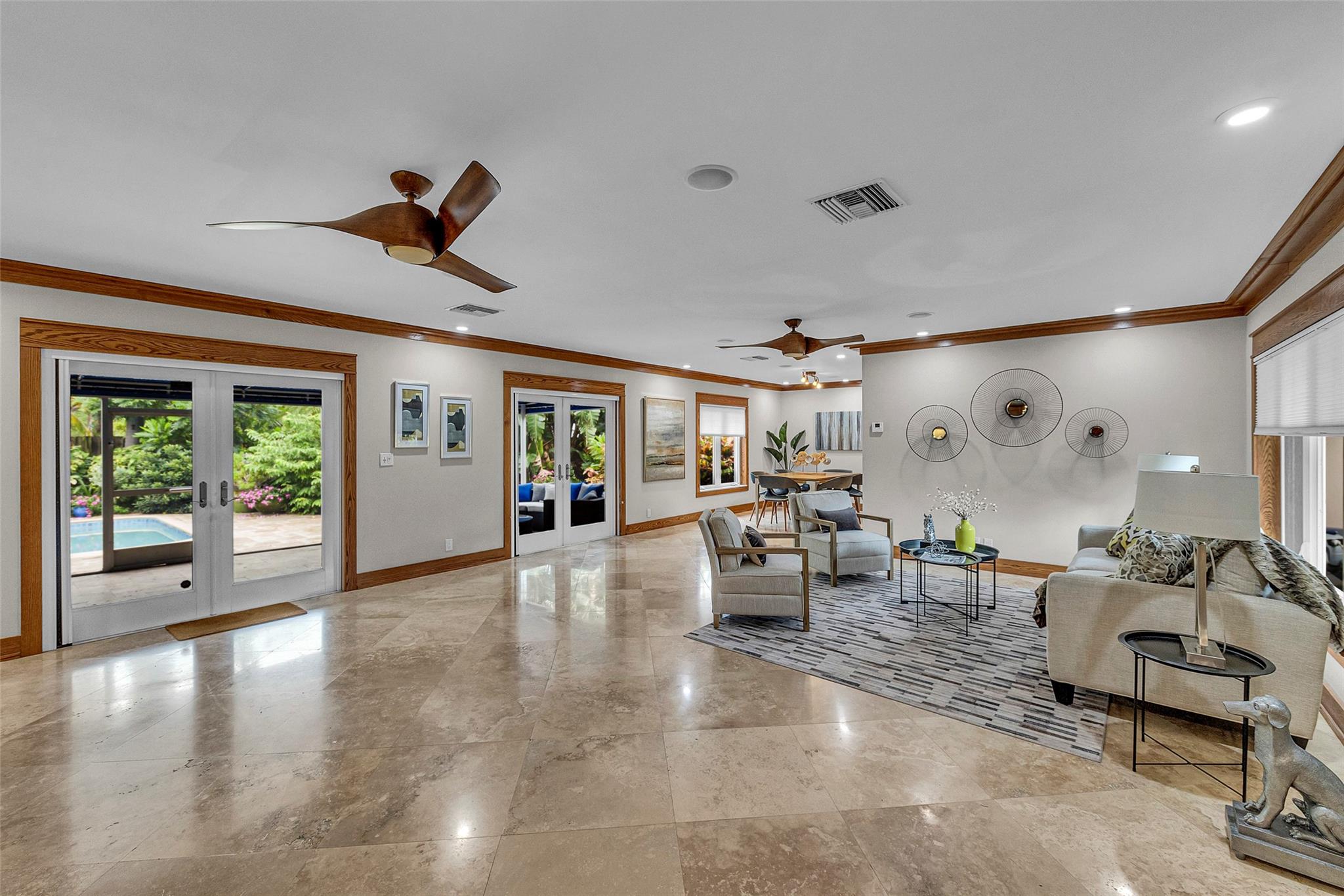 701 NW 24th St