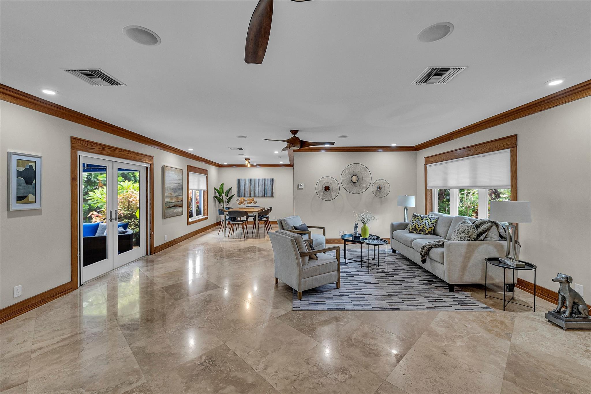 701 NW 24th St