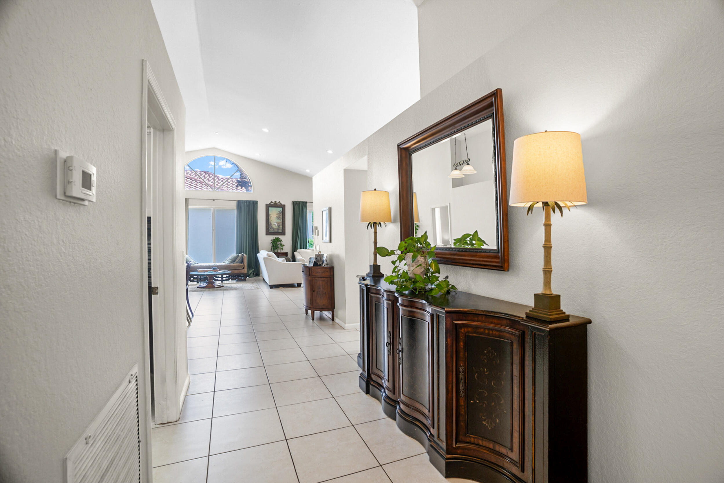 LYONS WEST - Residential