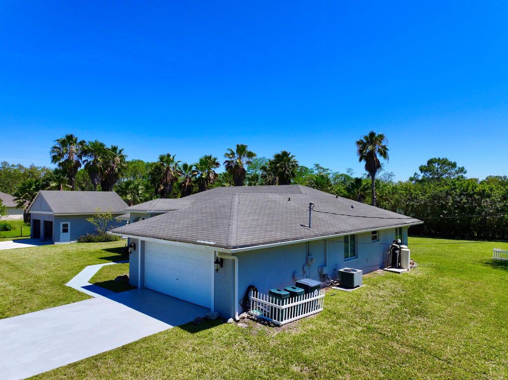 Photo of 16194 70th Street N, Loxahatchee, FL 33470 (MLS # R10977673)