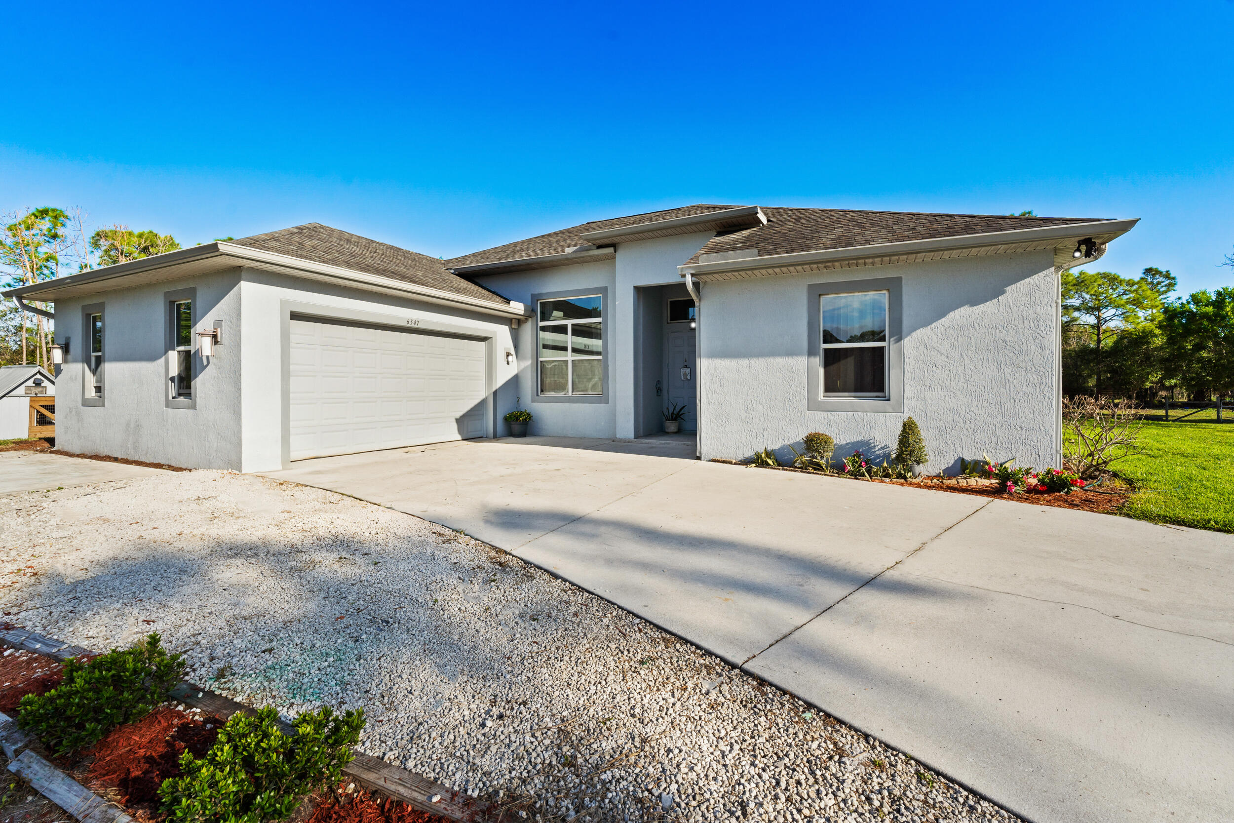 6347 SW Travers Street