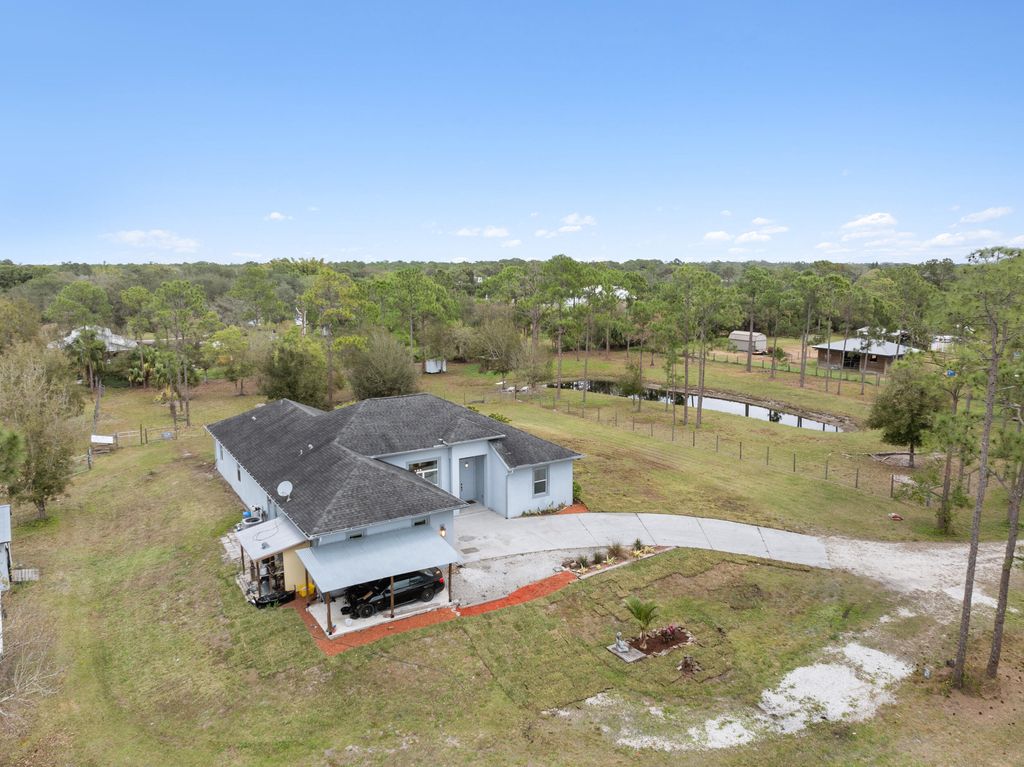 Photo of 6347 SW Travers Street, Palm City, FL 34990 (MLS # R11169389)