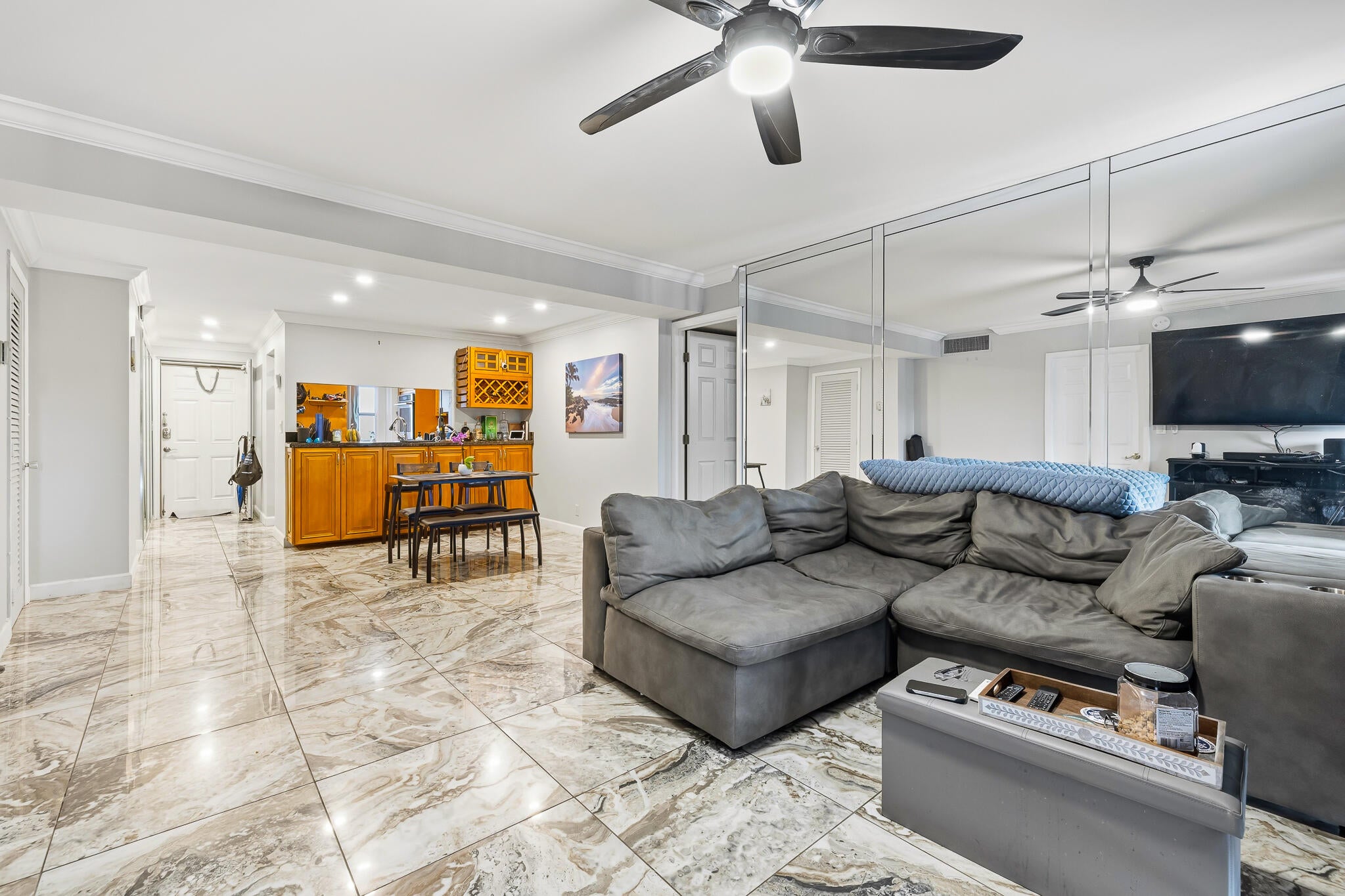 1319 E Hillsboro Boulevard 208