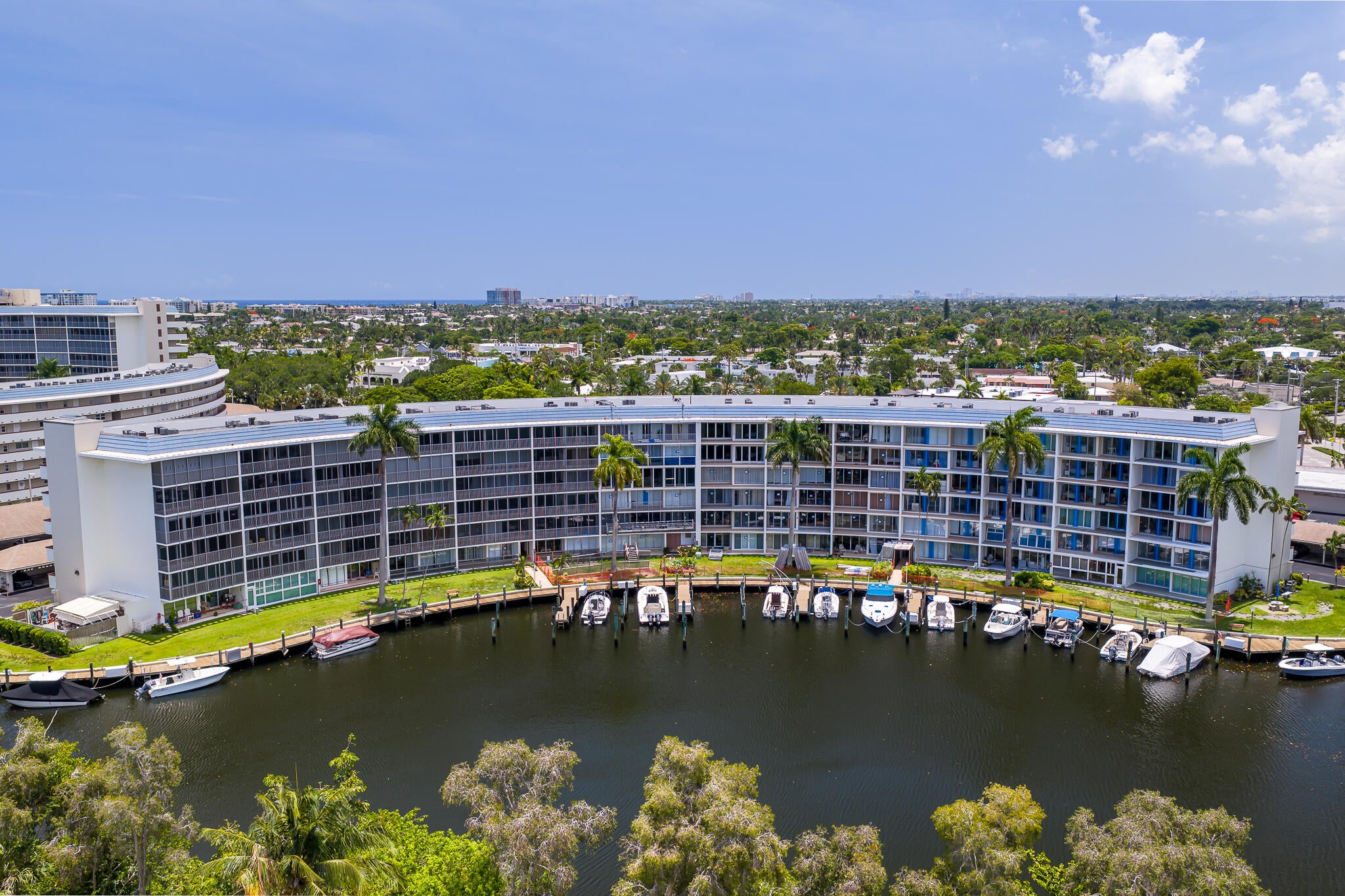 1319 E Hillsboro Boulevard 208