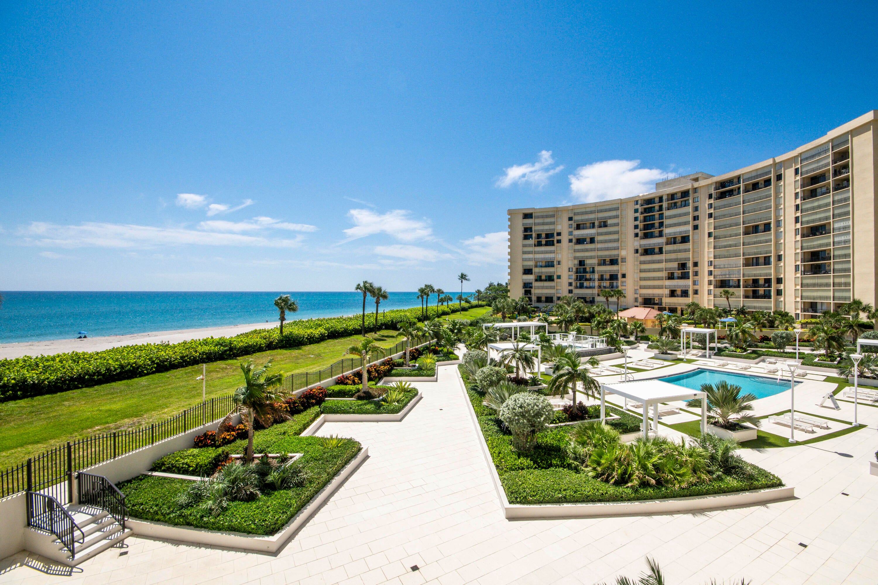 200 Ocean Trail Way 209