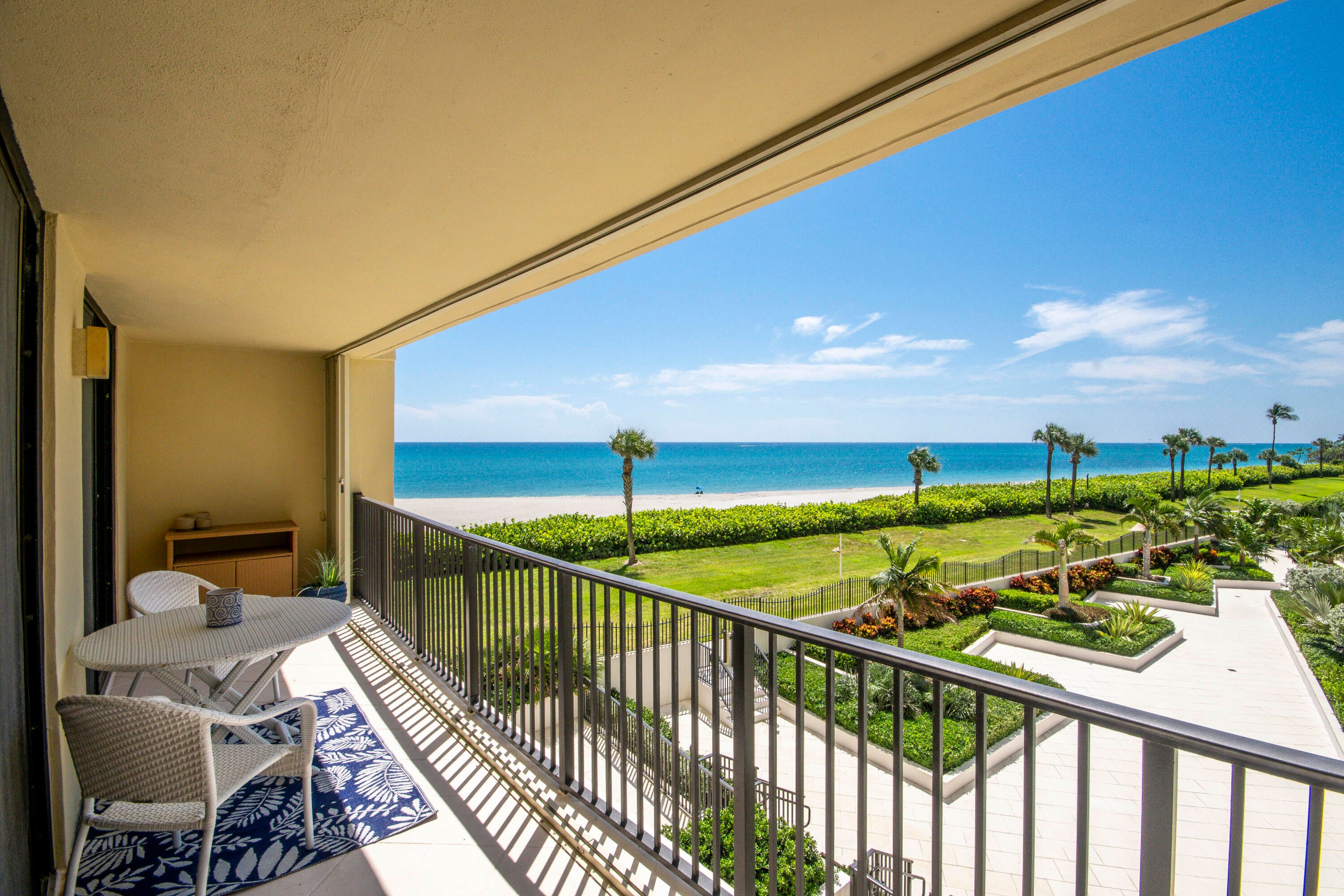 200 Ocean Trail Way 209