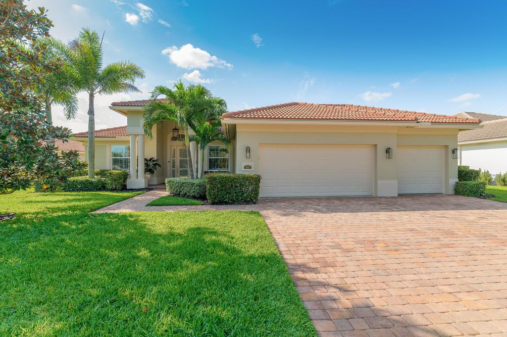 Photo of 1413 SE Conference Circle, Stuart, FL 34997 (MLS # R10973526)