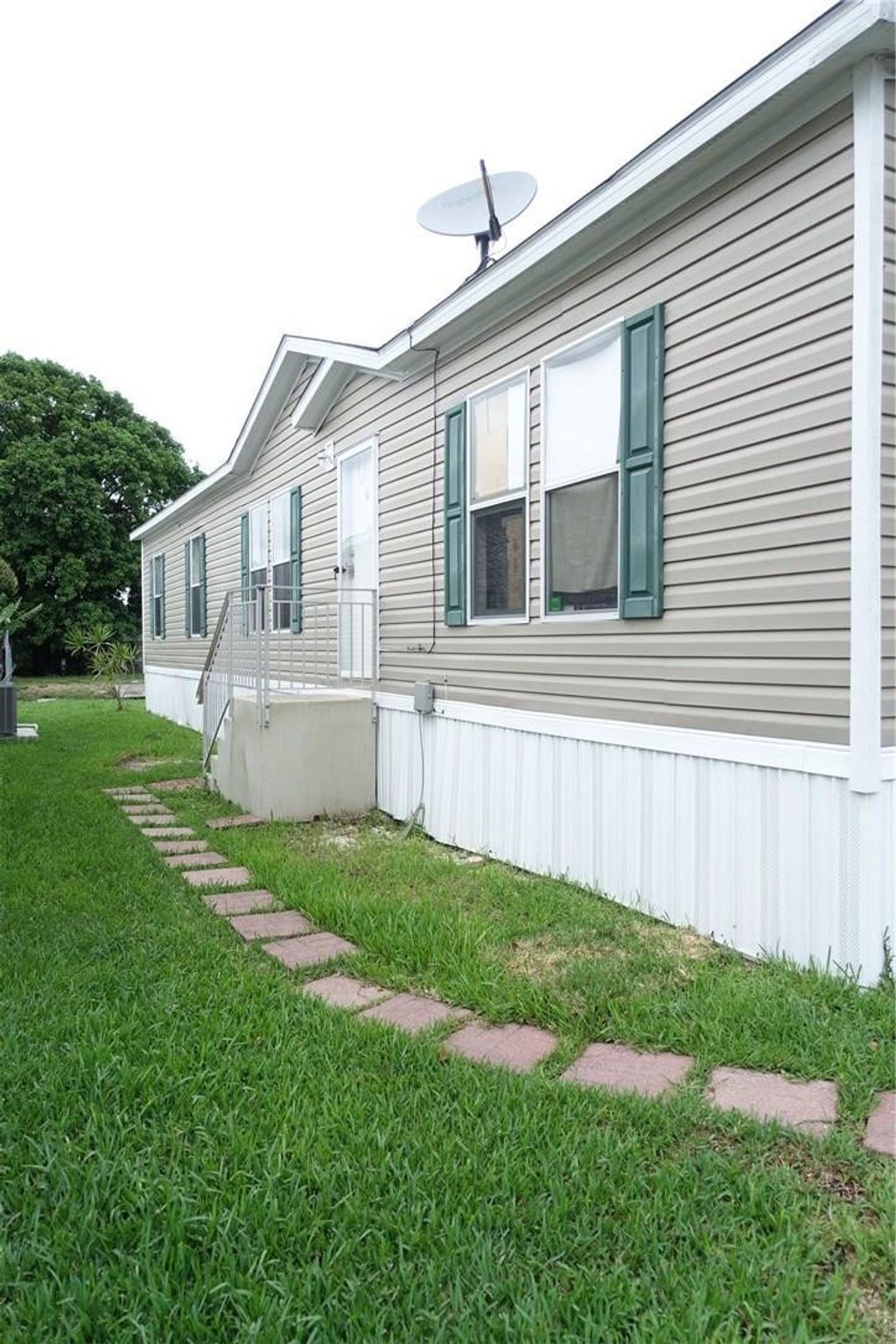 Photo of 13311 SW 9th Court, Davie, FL 33325 (MLS # F10556554)