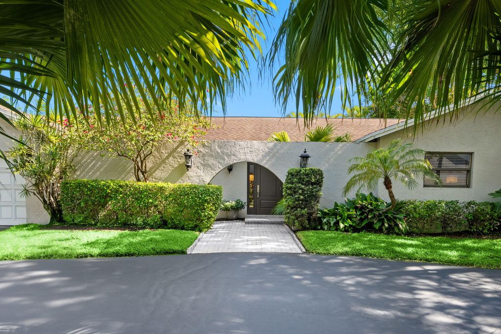 Photo of 8730 Lake Dasha Terrace, Plantation, FL 33324 (MLS # B26006973)