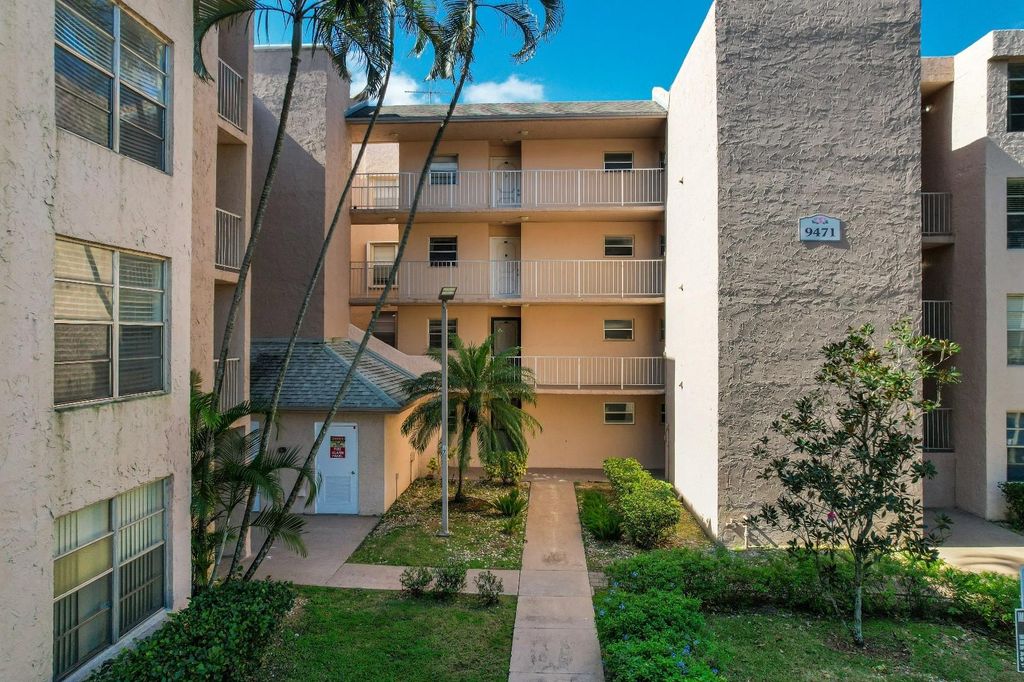 Photo of 9471 Evergreen Place #104, Davie, FL 33324 (MLS # F10523075)